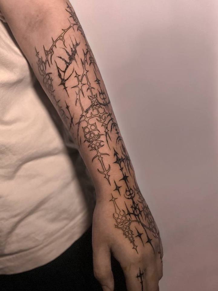 Tattoo: linework