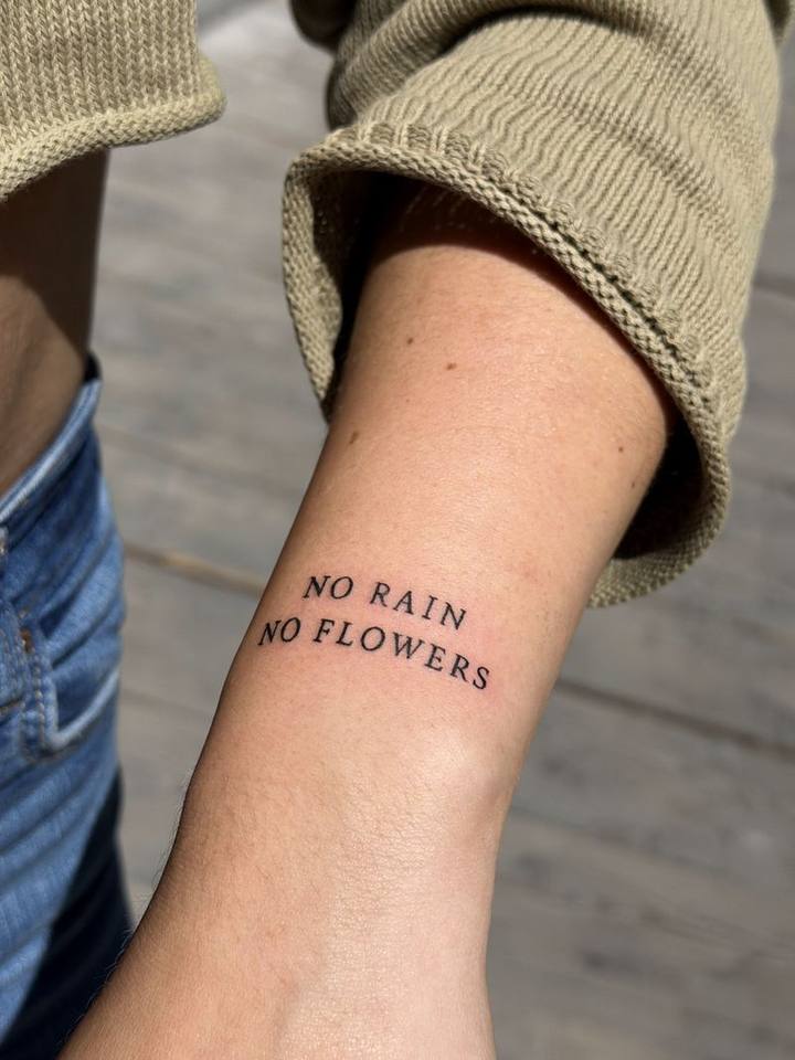 Tattoo: ornament & lettering